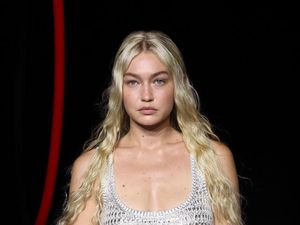 No Bra Day Sepanjang Tahun, Deretan Artis Ini Lebih Nyaman Tak Pakai BH