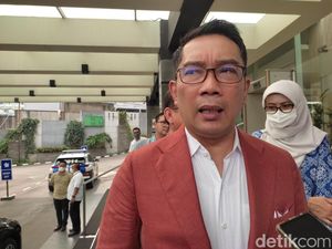 RK Bicara Kode Batik Kuning Airlangga, Sinyal Kencang Masuk Golkar?