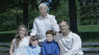 Editan muka sekeluarga. Foto: Boredpanda