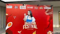 Nagita Slavina tengah mengadakan festival kuliner bertajuk Jajarans Festival. Dalam festival ini ada 53 tenant kuliner yang didatangkan oleh Nagita Slavina. Foto: detikcom/Riska Fitria