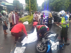 Pelajar SMP Magetan Tewas Setelah Motornya Terlempar Tabrak Pembatas Jalan