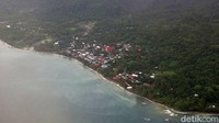Pulau Selaru menjadi pulau yang berada paling selatan dan terluar yang berbatas dengan Australia.