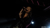 Acara dibuka oleh Andreah yang membawakan lima lagu andalannya. Salah satunya ialah tembang berjudul Best Friend yang telah diputar oleh lebih dari tiga juta pendengar di salah satu platform musik terkenal. Penyanyi asal Filipina ini punya karakter lagu yang easy listening, mampu membius para penonton untuk relax di tengah kerumunan.