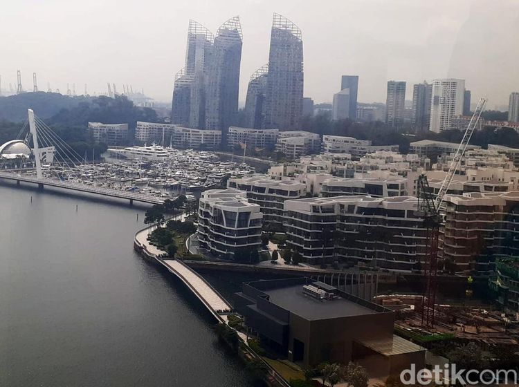 Menikmati Keindahan Singapura dari Ketinggian
