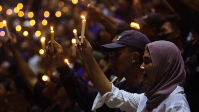 Nyala Lilin dari Semarang untuk Korban Tragedi Kanjuruhan