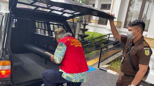 Pelimpahan tersangka korupsi KUR Kejari Denpasar