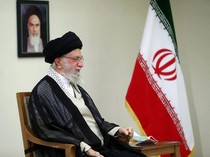 Apresiasi Khamenei soal Serangan Iran ke Israel