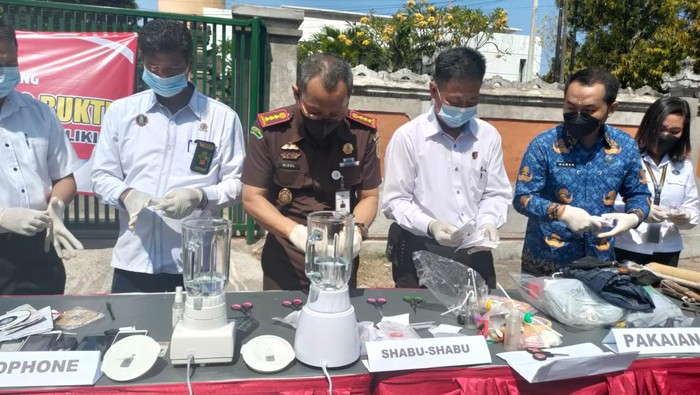 Pemusnahan Barang Bukti di Kejari Buleleng