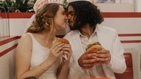 Unik! 5 Pasangan Ini Menikah di Restoran Cepat Saji, di McD Hingga Taco Bell