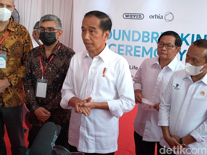 Presiden Jokowi di Batang, Senin (3/10/2022).
