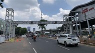Menengok Progres Pembangunan JPO Stasiun Klender Baru Jaktim