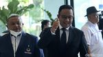 Semringahnya Anies Datangi DPP Partai NasDem