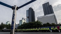 Polisi Lalu Lintas mengikuti apel gelar pasukan Operasi Zebra Jaya 2022 di Polda Metro Jaya, Jakarta, Senin (3/10/2022). Operasi Zebra 2022 digelar secara serentak di seluruh Polda se-Indonesia mulai hari ini.