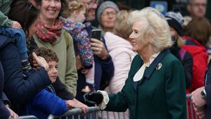 Dibenci Pangeran Harry, Camilla Disambut Hangat Warga Skotlandia