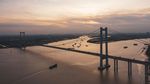 8 Jembatan Gantung Terpanjang di Dunia yang Wow Banget