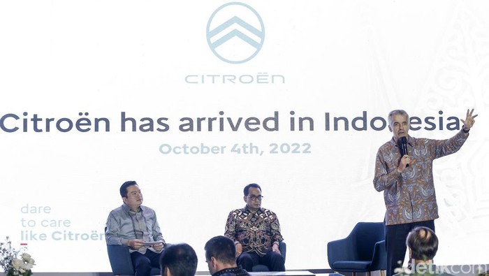 Citroen resmi menjejakkan kakinya lagi di Indonesia. Pabrikan asal Prancis itu comeback setelah terakhir berkiprah di tanah air pada era 1990-an silam.