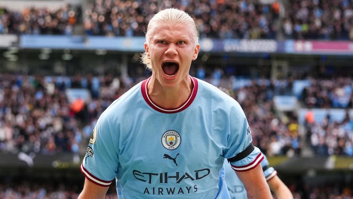 MANCHESTER, ENGLAND - OCTOBER 02: Erling Haaland of Manchester City celebrates after scoring his teams second goal during the Premier League match between Manchester City and Manchester United at Etihad Stadium on October 02, 2022 in Manchester, England. (Photo by Matt McNulty - Manchester City/Manchester City FC via Getty Images)