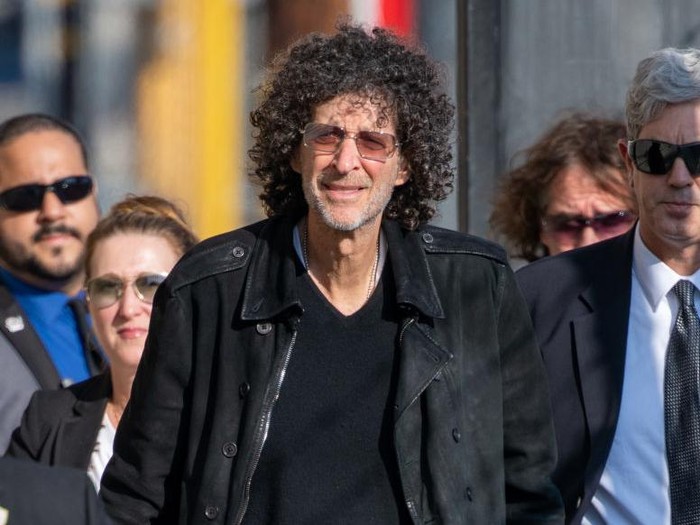 CLEVELAND, OH - APRIL 14:  Howard Stern and Beth Ostrosky Stern attend the 33rd Annual Rock & Roll Hall of Fame Induction Ceremony at Public Auditorium on April 14, 2018 in Cleveland, Ohio.  (Photo by Jeff Kravitz/FilmMagic)