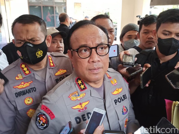 kadiv humas polri irjen dedi prasetyo