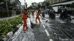 Jalan KH Wahid Hasyim Penuh Busa, Ko Bisa!