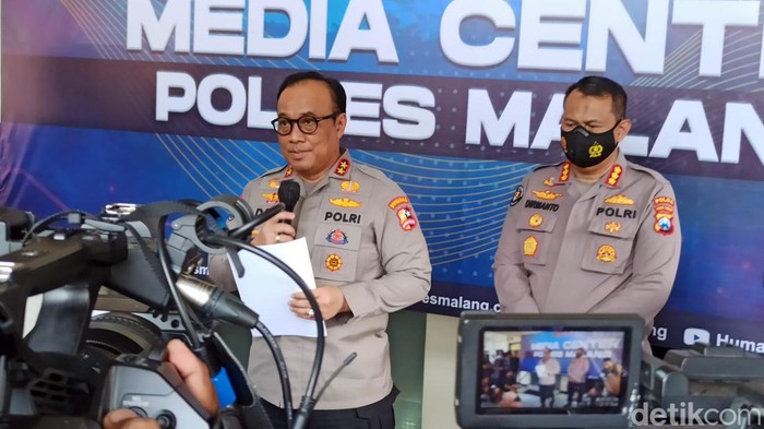 Kadiv Humas Polri di Mapolres Malang
