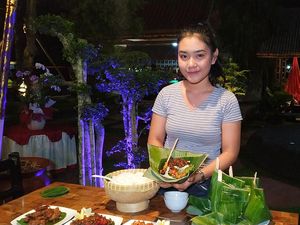 Mencicipi Nikmatnya Nasi Jinggo Sambal Lindung Negaroa di Jembrana