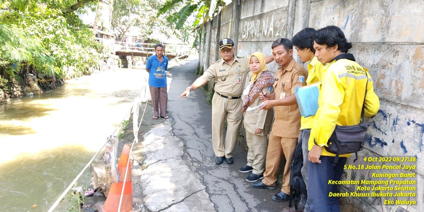 Lokasi pagar kali roboh di Kuningan Barat, Mampang Prapatan, Jakarta Selatan. (Dok Lurah Kuningan Barat)