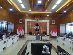 Laode Syarif-Zainal Arifin Merapat ke Kantor Mahfud, Bahas Reformasi Hukum