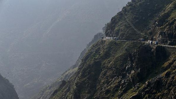 Pandangan udara Karakoram Pass di Gilgit-Baltistan, wilayah utara Pakistan, Kamis (29/9/2022) waktu setempat.  