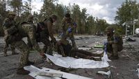 Ngeri! Mayat Tentara Perang Bersebaran Di Jalanan Ukraina