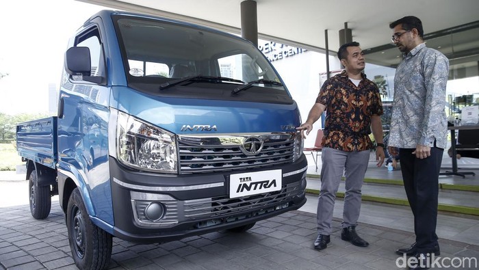 Peluncuran Mobil Pikap Tata Intra V20 Tata Motors resmi memperkenalkan mobil pikap terbaru di Indonesia. Mobil pikap terbaru yang sanggup menenggak biosolar B30 itu adalah Tata Intra V20.