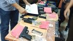 Penampakan Barang Bukti Kasus Sambo, Ada 3 Pistol hingga Magasin