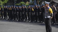 Apel diikuti oleh para personel gabungan yang akan bertugas untuk mengamankan kegiatan G20 Parliamentary Speakers Summit (P20).