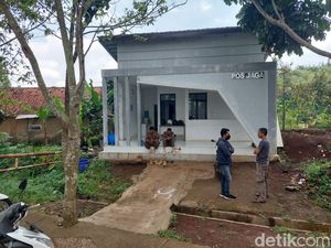 Satpol PP Bandung Barat Tetap Ngantor Walau Tak Terima Gaji