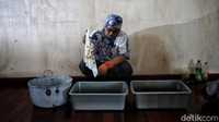 Proses membatik yang mereka lalukan pada umumnya sama saja dengan batik yang lain.