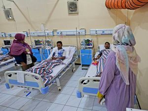 Mayoritas Korban Tragedi Kanjuruhan yang Dirawat di RSSA Memar-Sesak Napas