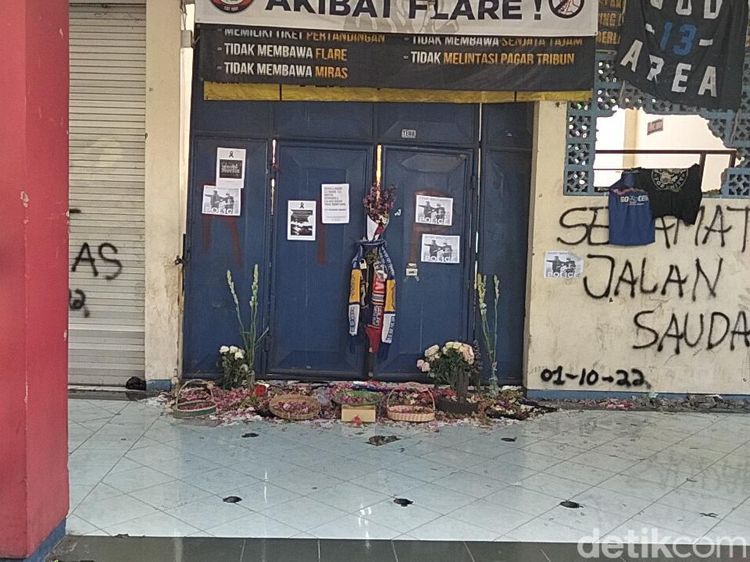 Protes dan Cacian Tragedi Kanjuruhan
