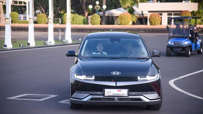 Puan Maharani jajal Hyundai Ioniq 5