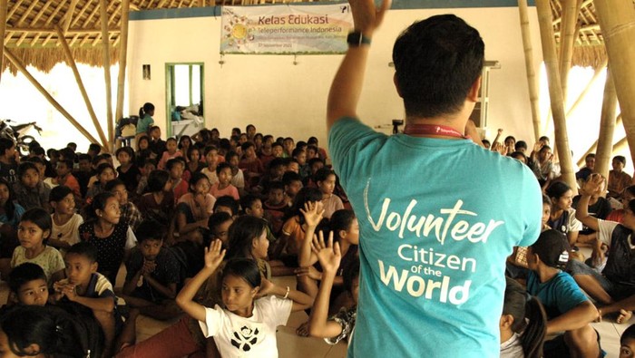 Guna meningkatkan kesejahteraan dan masa depan masyarakat di Sumba Barat, NTT, Pendidikan menjadi satu hal yang sangat berharga untuk generasi penerus bangsa.