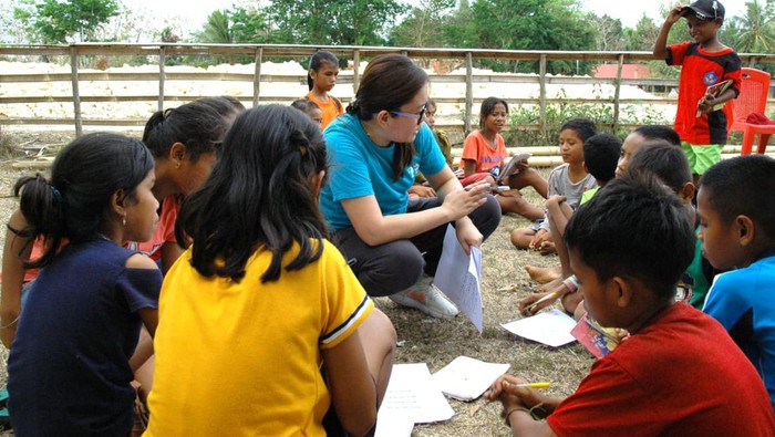 Guna meningkatkan kesejahteraan dan masa depan masyarakat di Sumba Barat, NTT, Pendidikan menjadi satu hal yang sangat berharga untuk generasi penerus bangsa.
