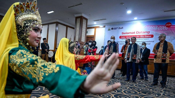 AirAsia buka kembali rute penerbangan Internasional Kuala Lumpur, Malaysia dari Banda Aceh, Padang, dan Pekanbaru. Pembukaan dimulai dari 1 Oktober 2022.