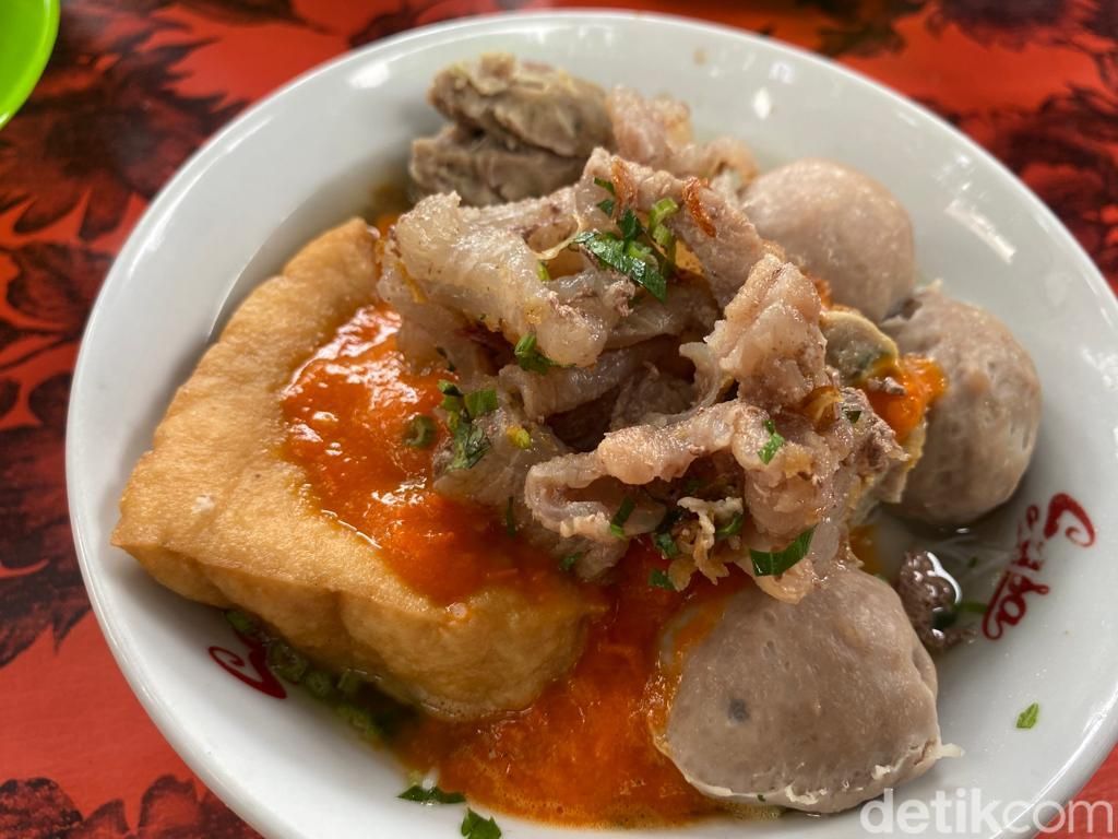 Ternyata 5 Bahan Pelengkap Ini Paling Dibenci Orang Saat Makan Bakso