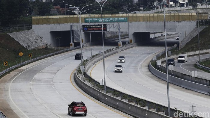 Adapun rincian tarifnya adalah sebagai berikut: Golongan I sebesar Rp 5.500, Golongan II & III sebesar Rp 8.500 dan Golongan IV & V sebesar Rp 11.000.