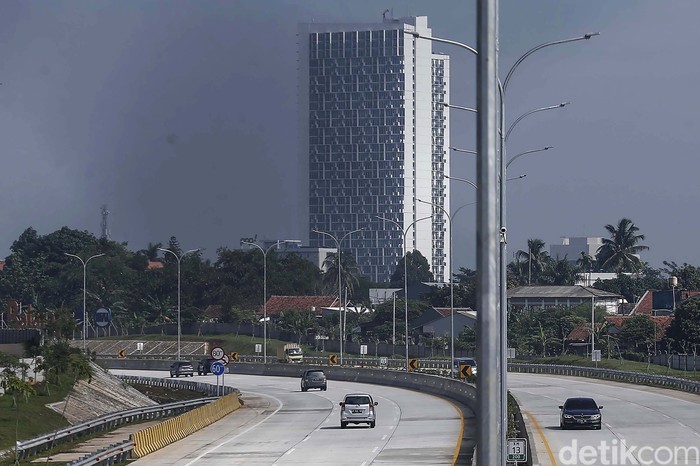 Tol Serbaraja Mulai Berbayar Hari Ini Tarif tol Serpong-Balaraja (Serbaraja) seksi 1A resmi diberlakukan mulai hari ini. Tol ini sendiri telah diresmikan sejak 20 September 2022 lalu.