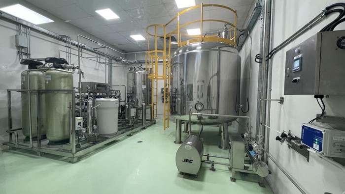 PT Kimia Farma Tbk (KAEF) terus berkomitmen mendorong industri bahan baku obat (BBO). Yuk, intip foto-fotonya.
