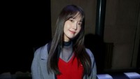 Potret terbaru Yoona SNSD di Paris Fashion Week 2022. (Foto: Getty Images for Miu Miu/Victor Boyko)