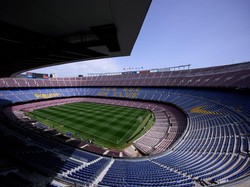 Diposisi ke-4 ada kandang Barcelona apalagi kalau bukan Camp Nou. Stadion ini memiliki kapasitas sebanyak 99.354 kursi penonton.