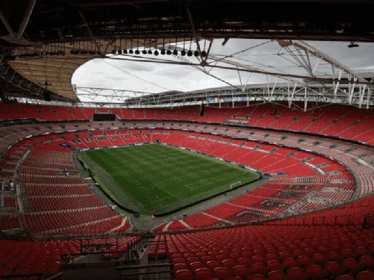 8 Stadion Paling Gede Seantero Bumi