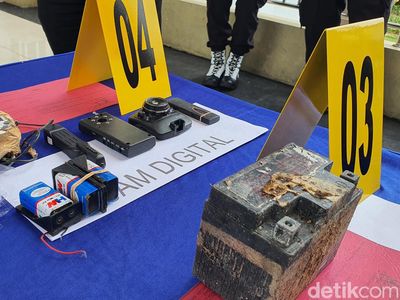 Penampakan Barang Bukti Peledak yang Disita dari Bomber di Inhu