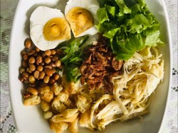 Resep Pembaca: Resep Bubur Ayam Rinra yang Lembut Gurih